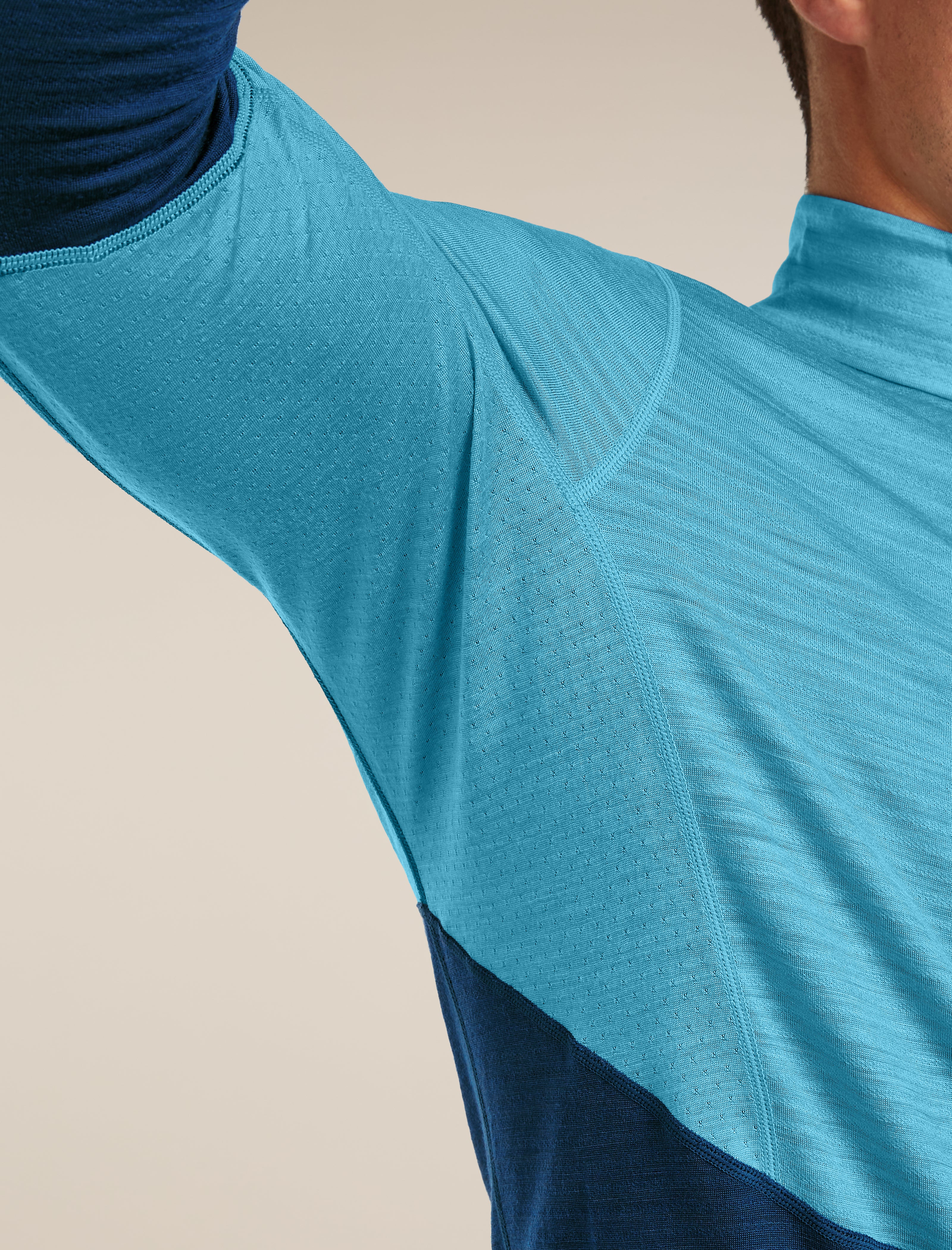 Men's Merino Blend 200 RealFleece™ Descender Long Sleeve Half Zip - Image 10