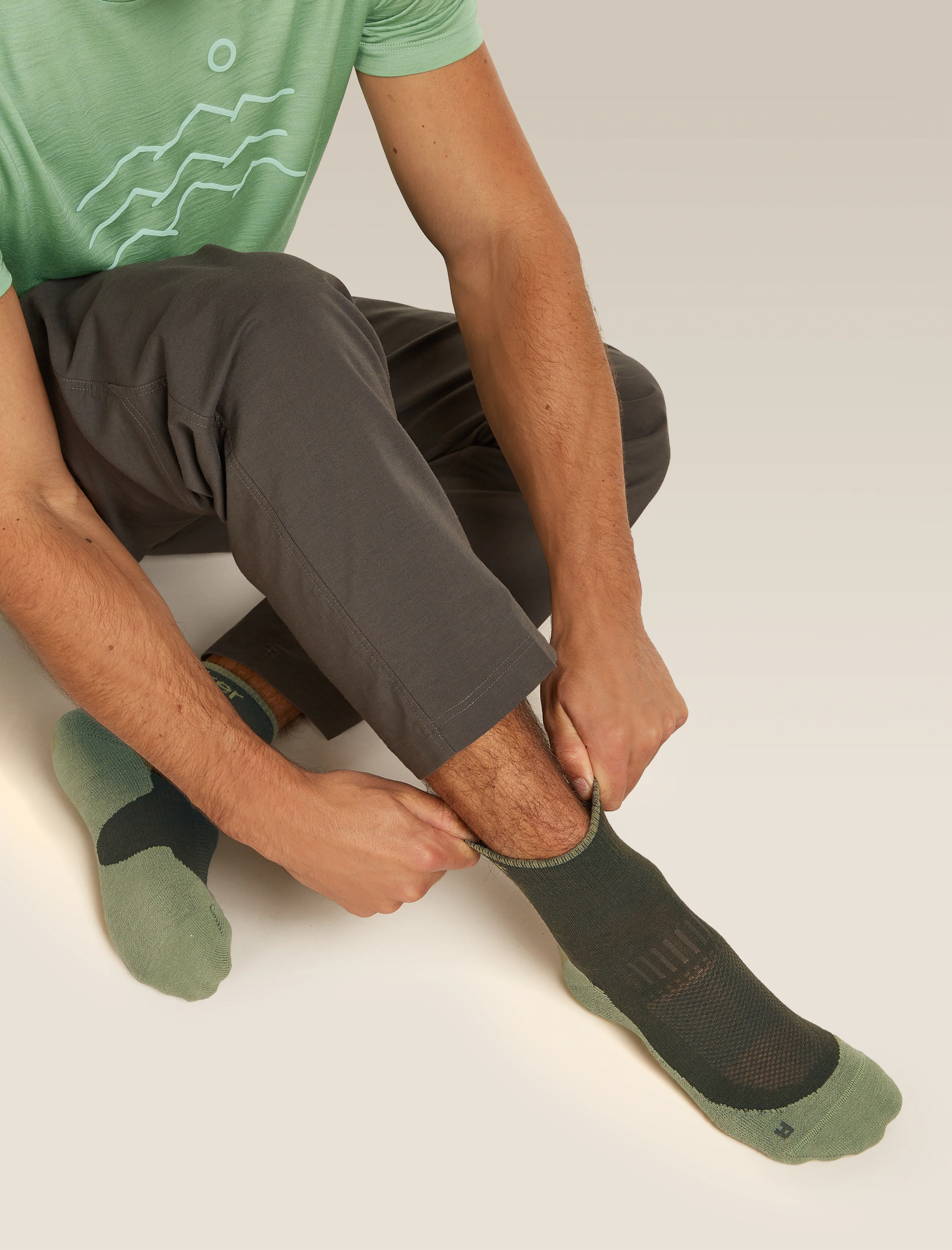 Men's Merino Hike+ Light Mini Socks - Image 7
