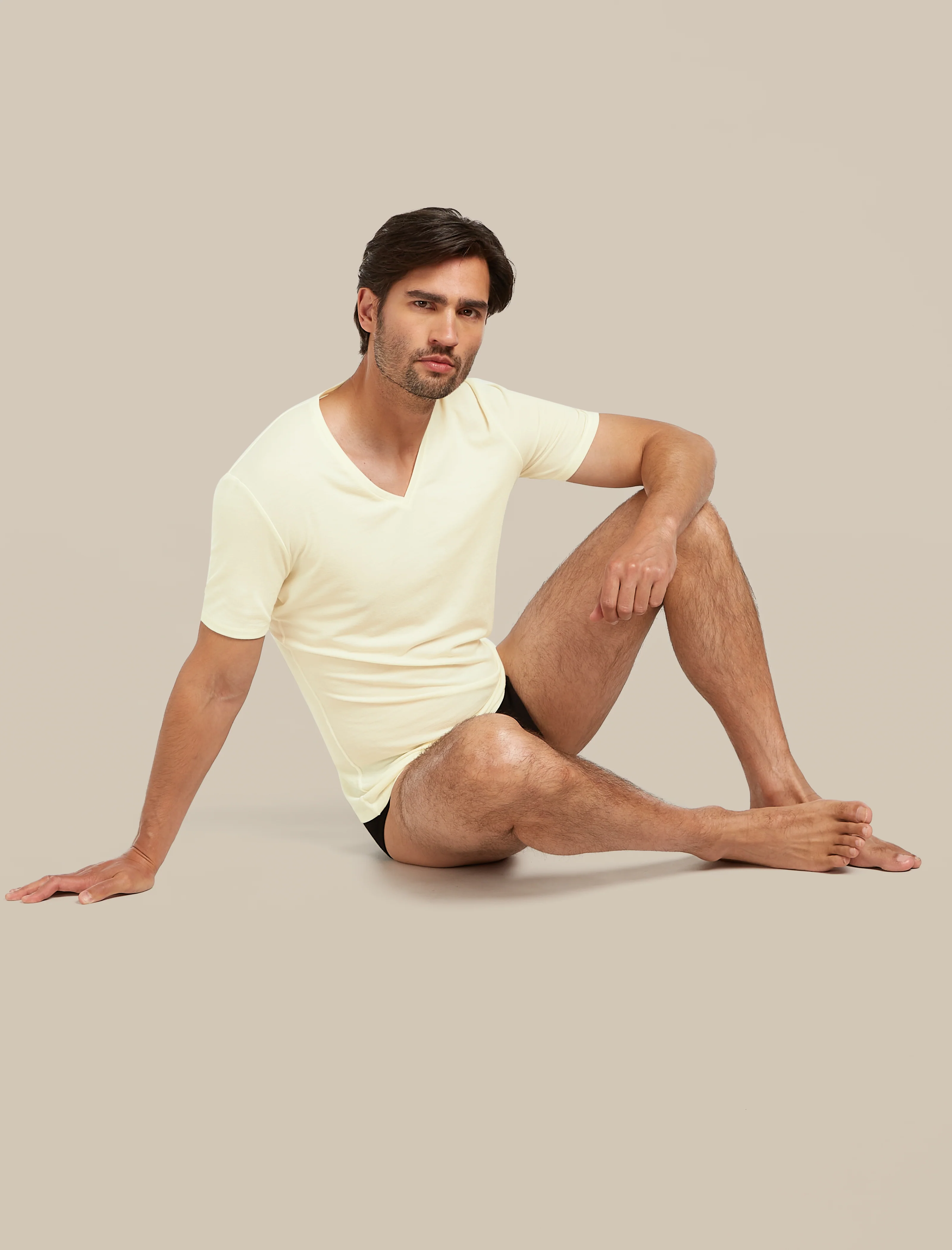 Men's Merino 150 Anatomica Short Sleeve V Neck Top - Image 5