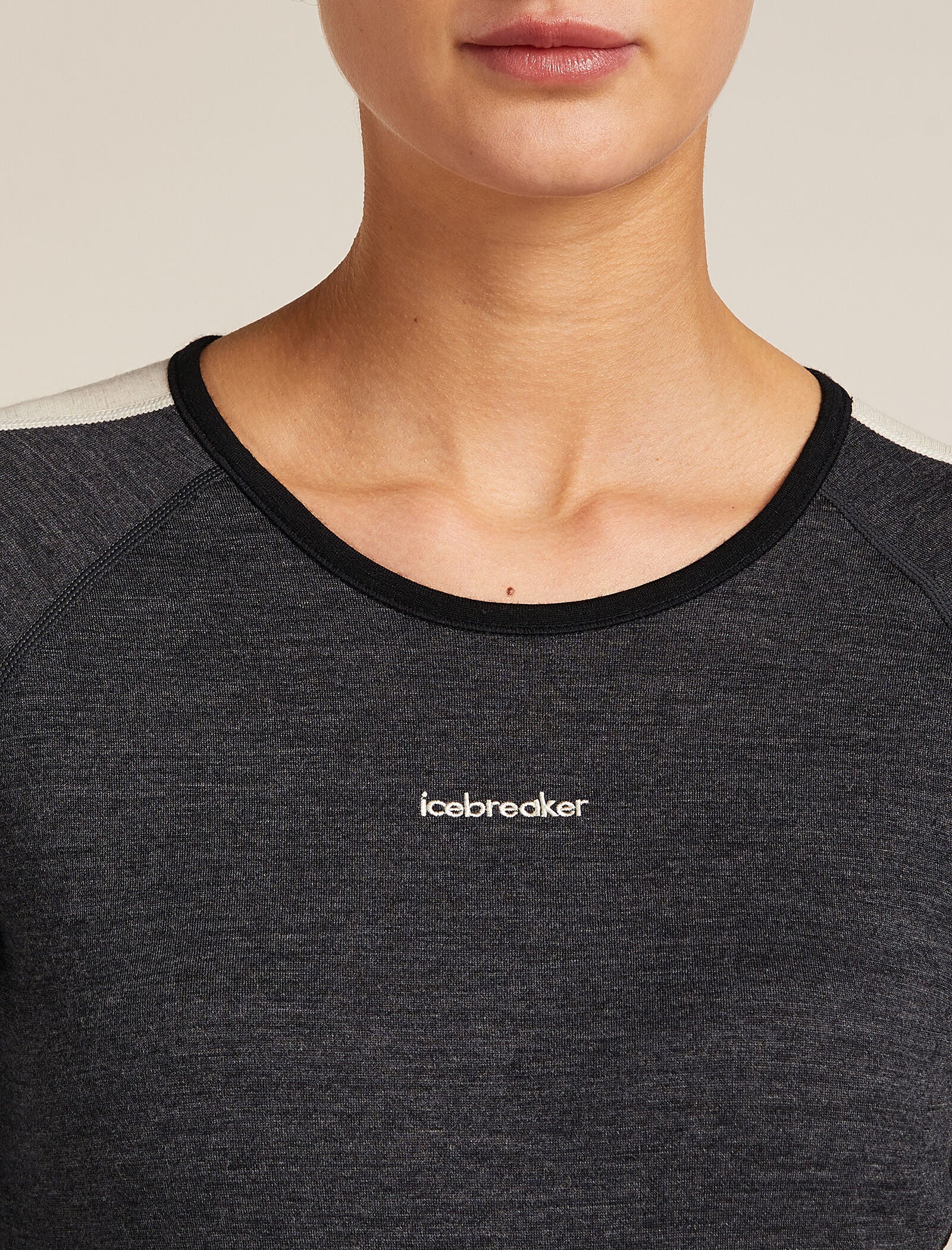 Women's Merino 200 Oasis+ Long Sleeve Crewe Thermal Top - Image 5