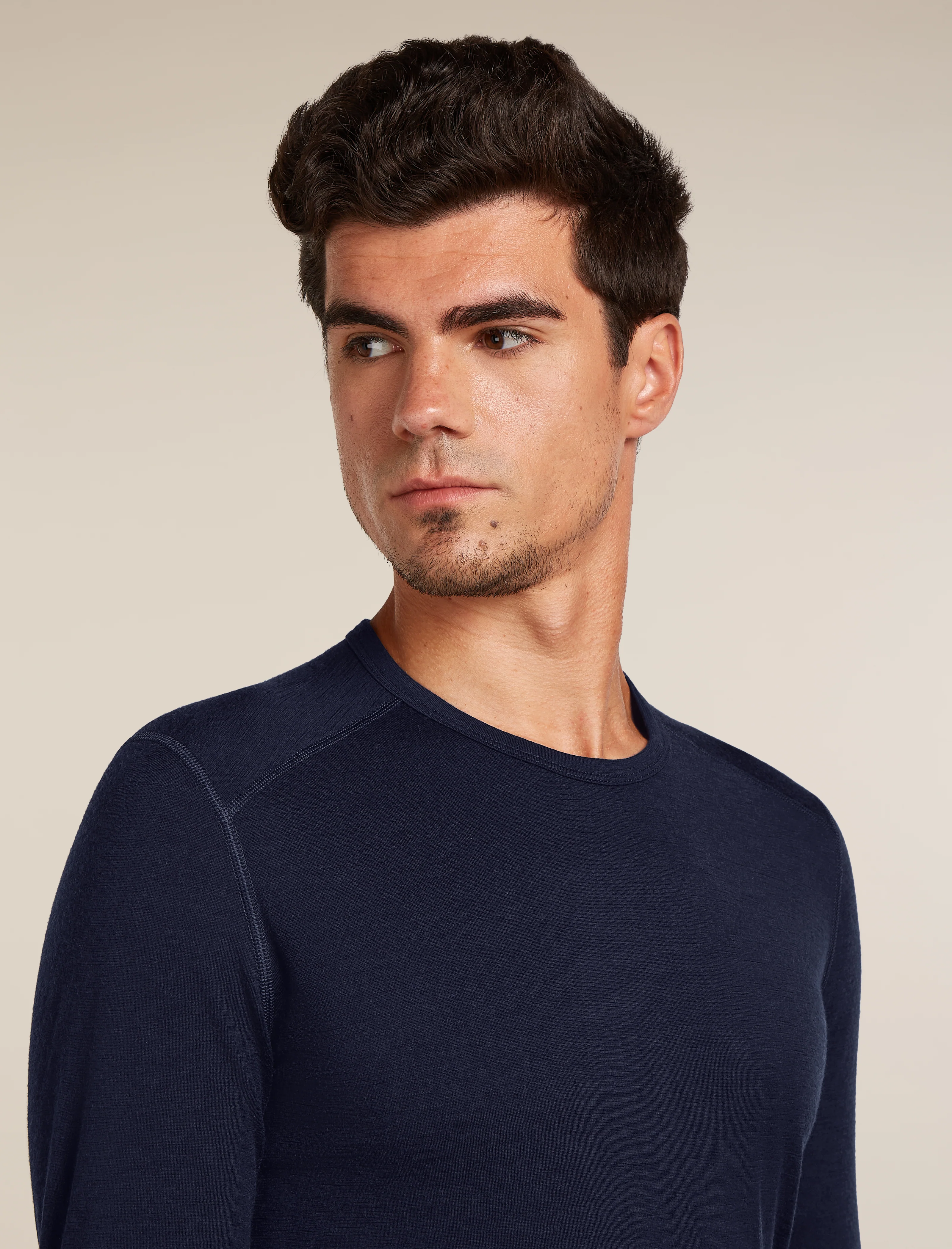 Men's Merino 200 Oasis Long Sleeve Crewe Thermal Top - Image 8