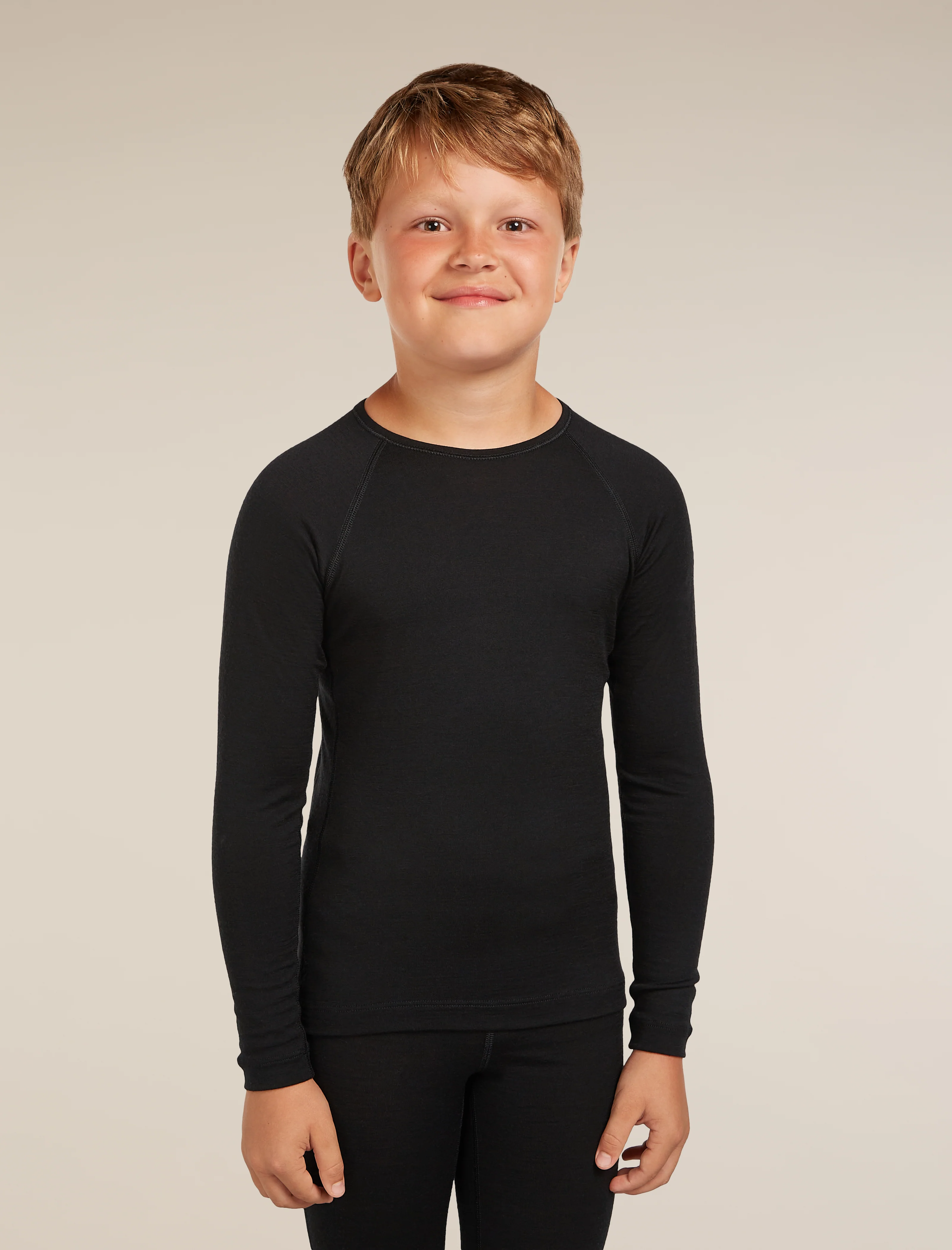 Kids’ Merino 200 Oasis Long Sleeve Crewe Thermal Top - Image 2