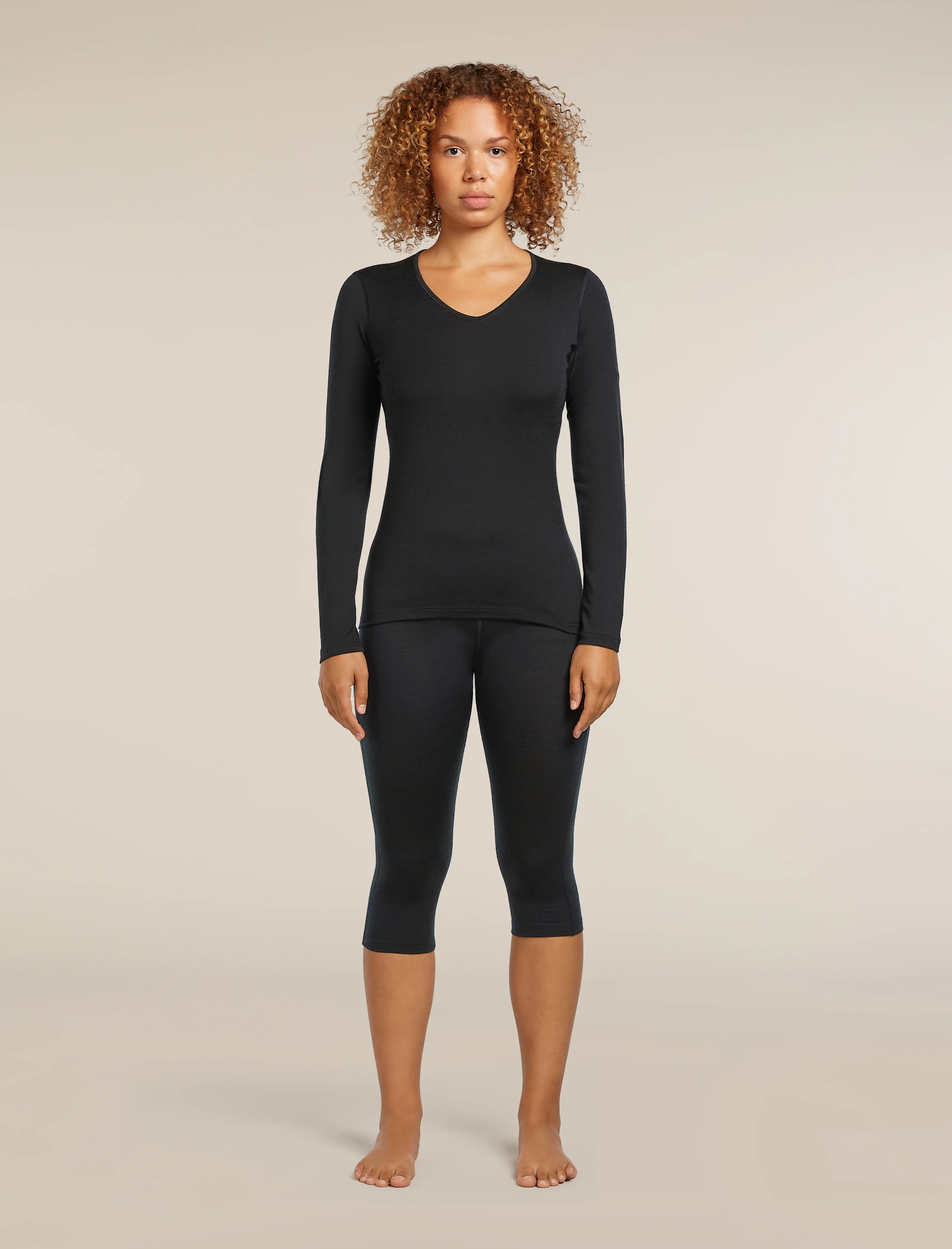 Women's Merino 200 Oasis Long Sleeve V Neck Thermal Top - Image 3