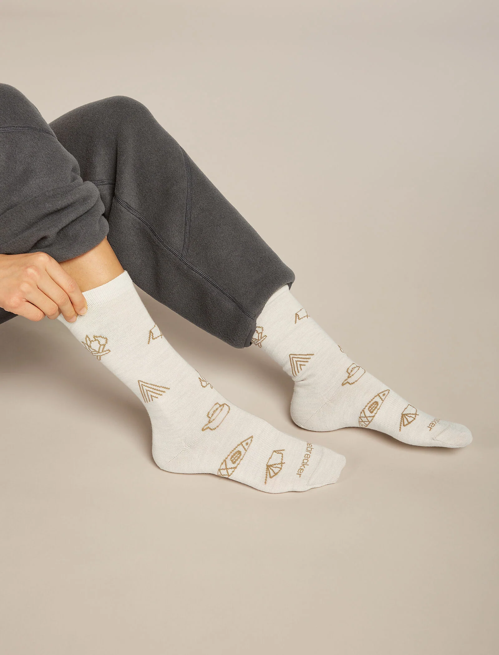 Women's Merino Lifestyle Ultralight Crew Socks Camp Essential - Image 2