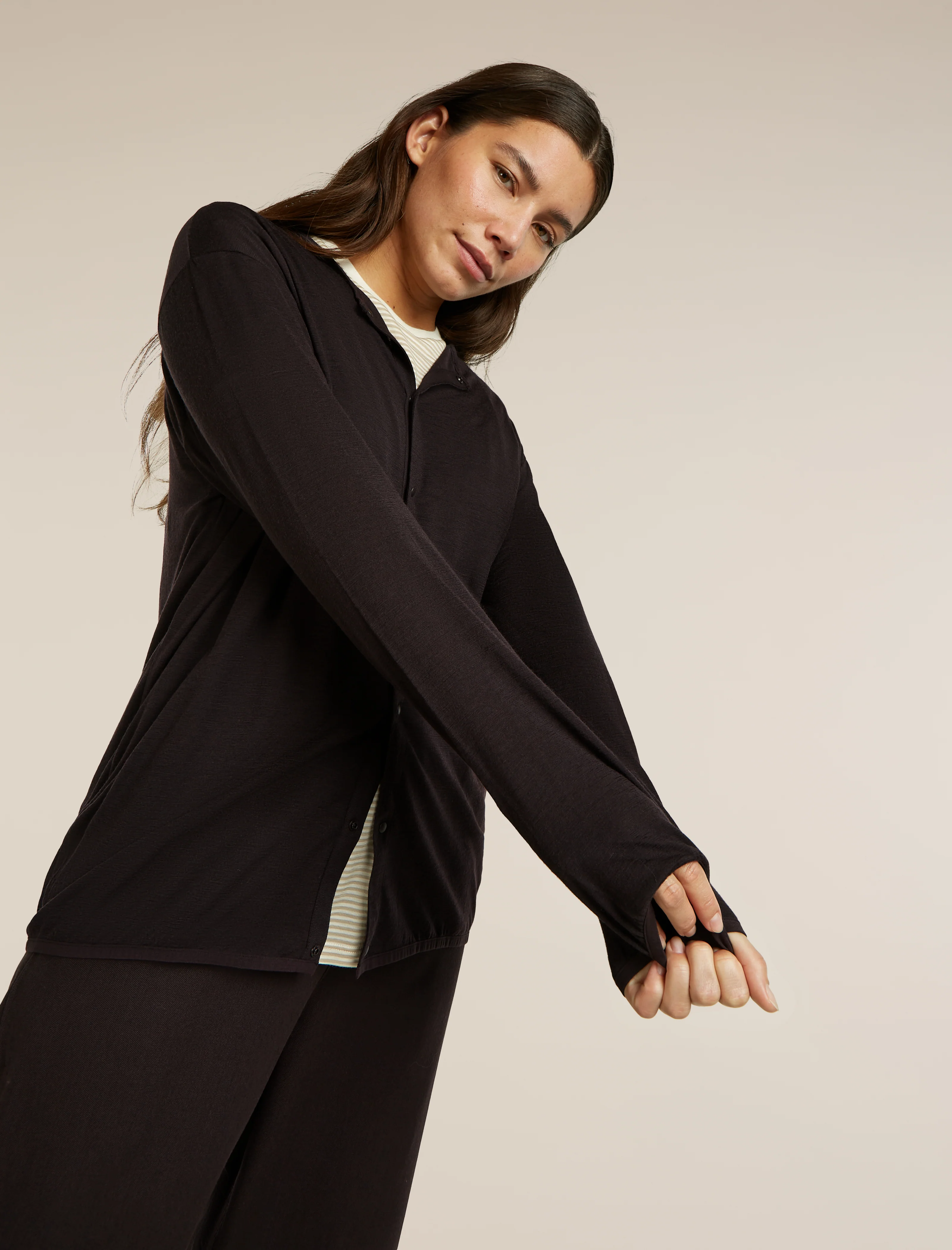Unisex Merino 150 Round Neck Cardigan - Image 17