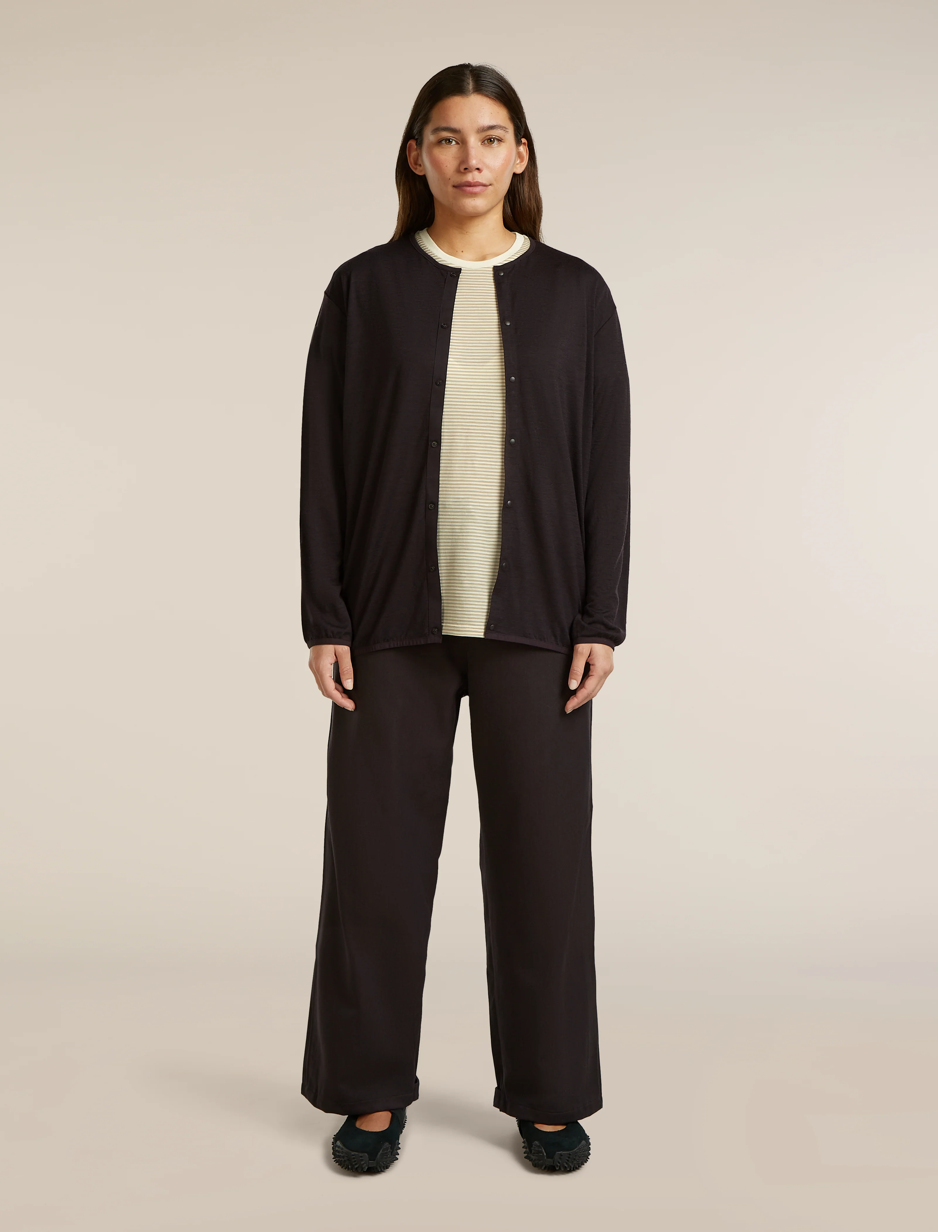 Unisex Merino 150 Round Neck Cardigan - Image 8