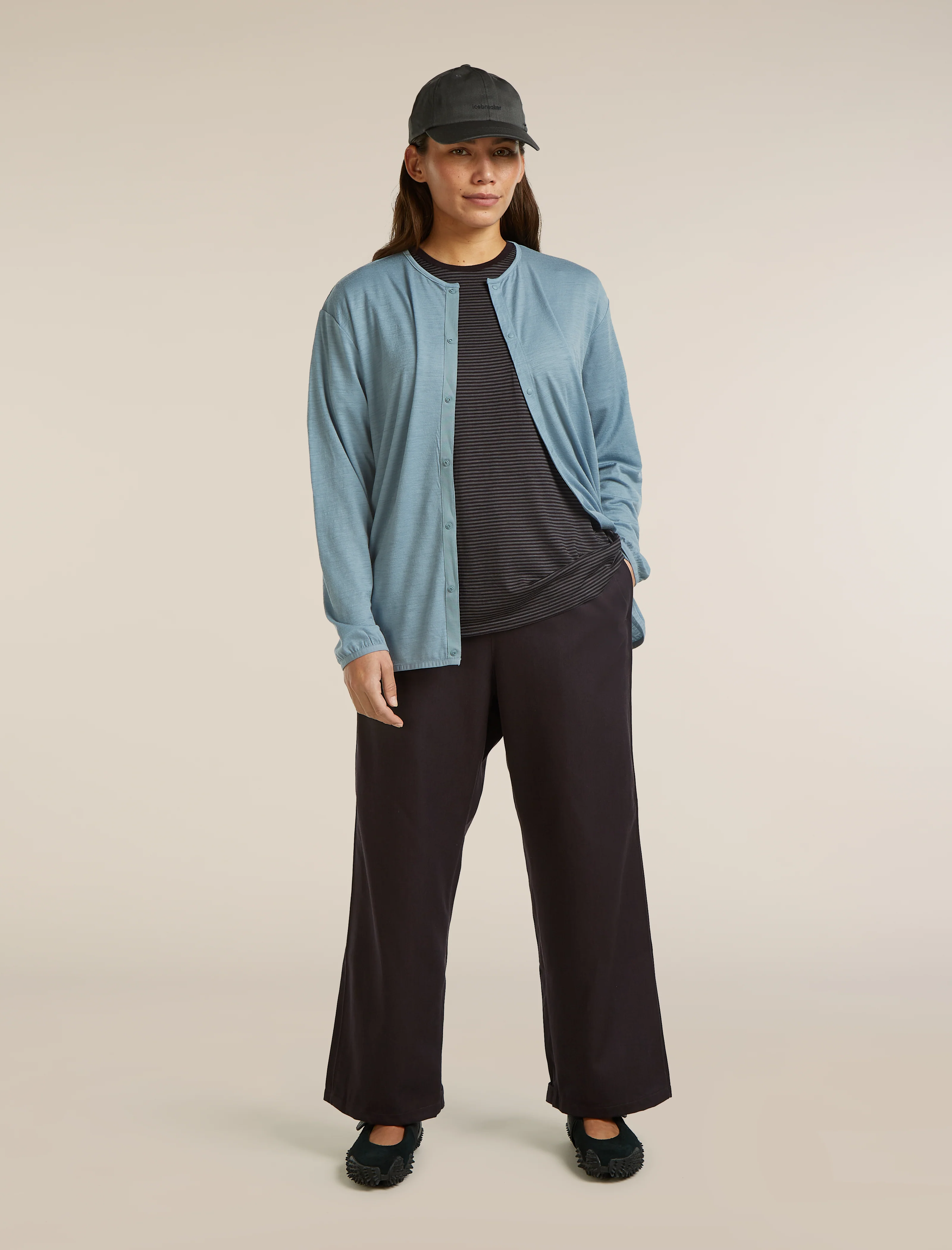 Unisex Merino 150 Round Neck Cardigan - Image 9