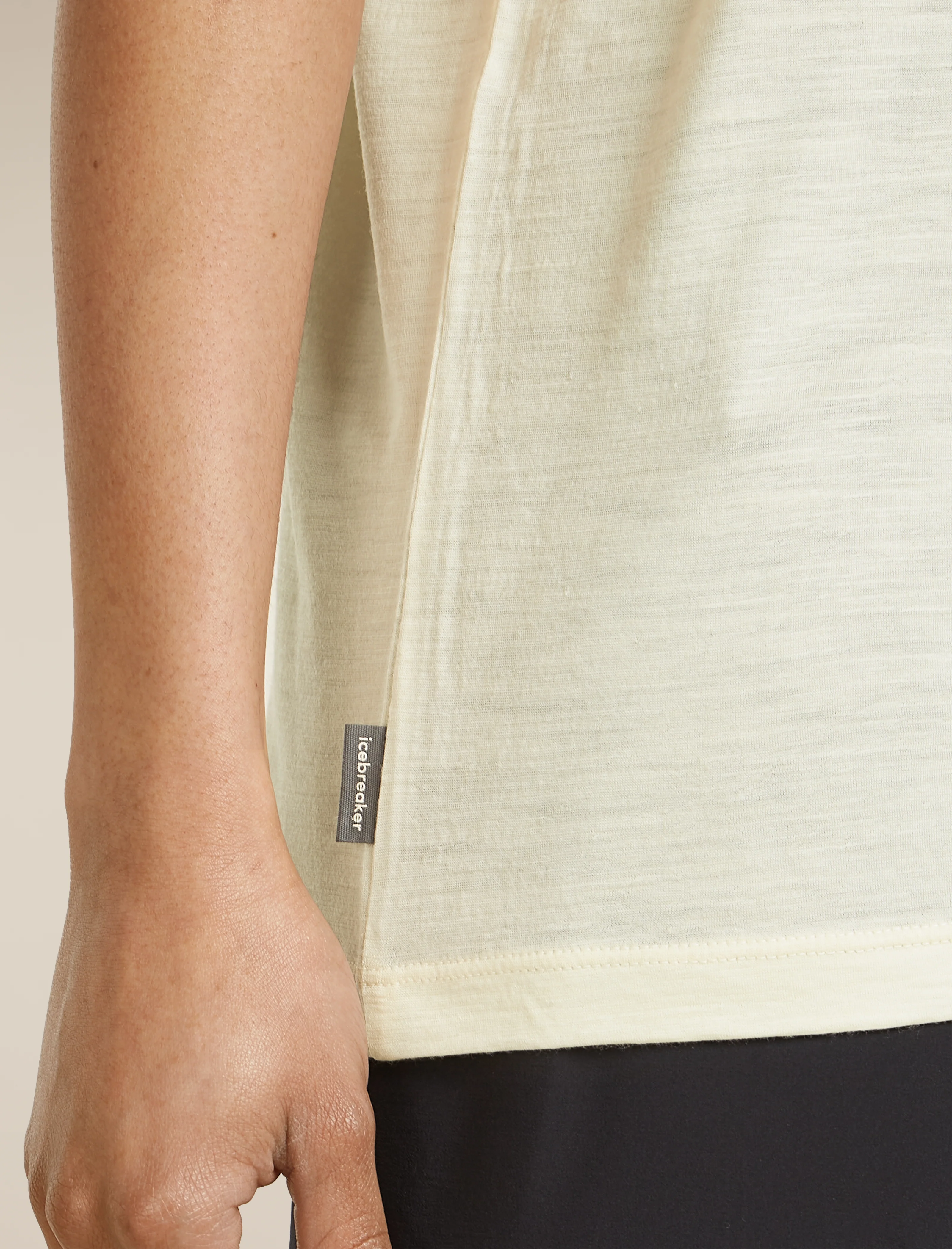 Women's Merino 150 Tech Lite Short Sleeve Relaxed Tee - Image 5