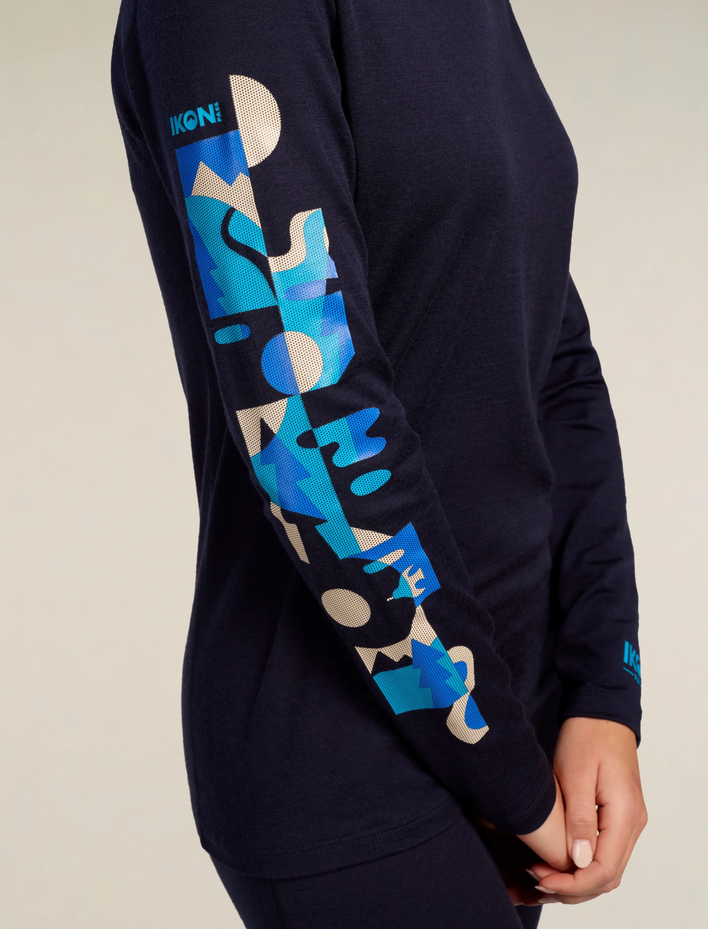 Women's Merino 200 Oasis Long Sleeve Crewe Ikon Pass - Image 4