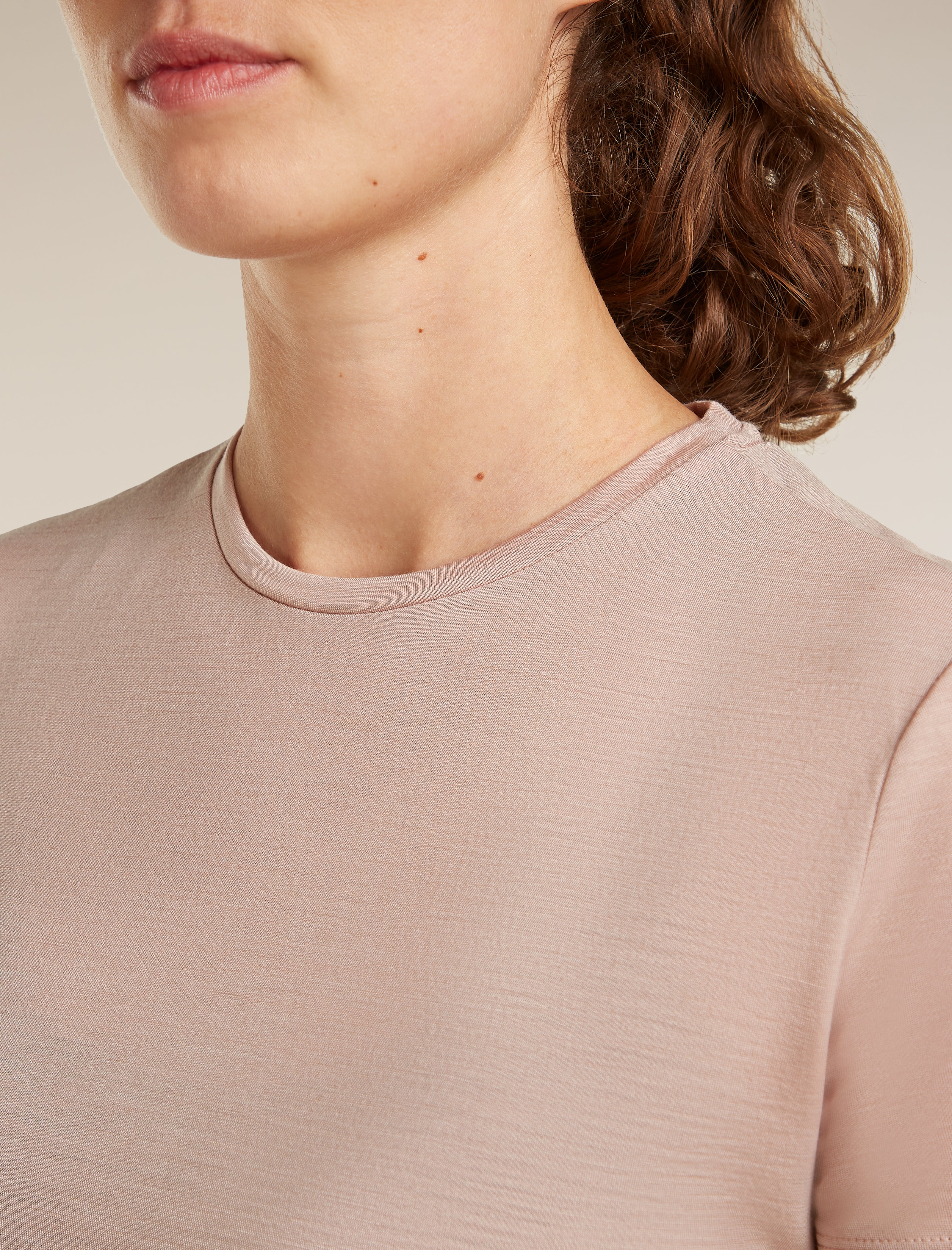 Women's Merino Blend 125 Cool-Lite™ Sphere Short Sleeve Tee - Image 6